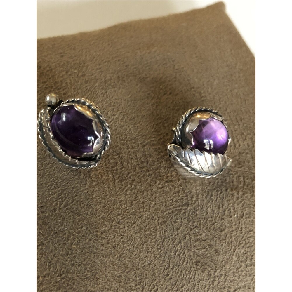 Vintage South Western Sterling Silver/ Amethyst ~ Leaf  Design Stud Earrings